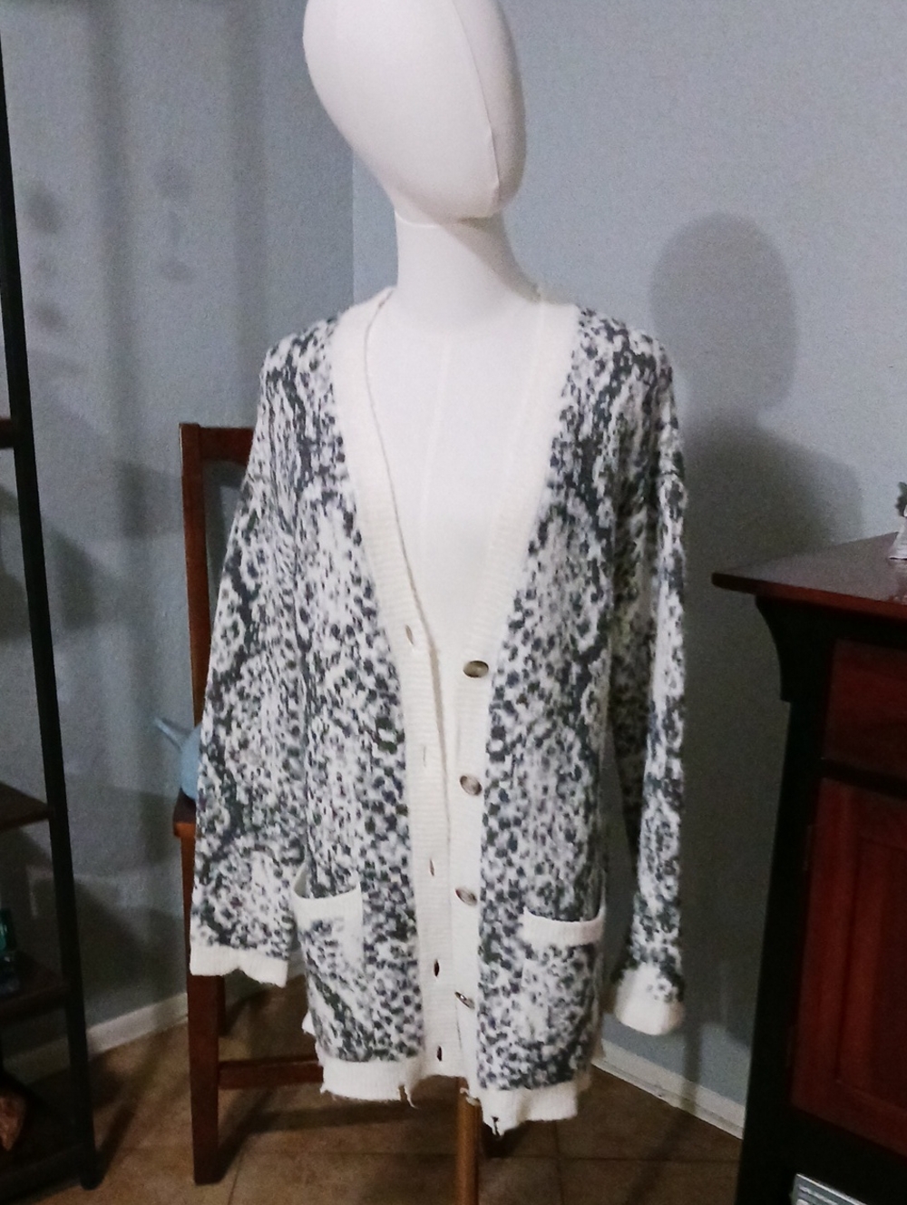 Buckle's Willow + Root Brand Cream and Black Snake-Print  Cardigan